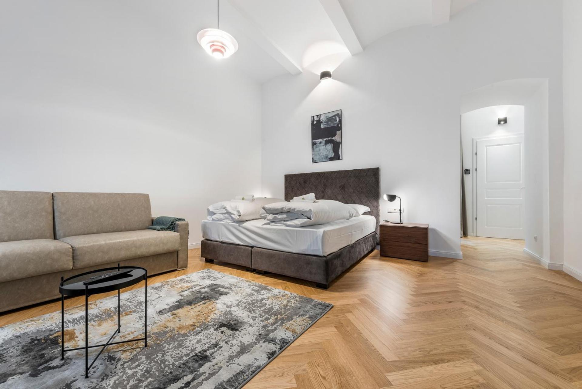 Easy Flat Votiv Viena